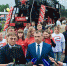 Паровоз-памятник и еще одну скульптуру коня установили в Томске - ГТРК Томск