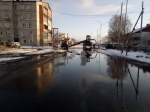 Тягач снес теплотрассу в городе Асино: фото