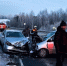 Спасатели извлеки двух пострадавших из авто после ДТП под Томском - РИА Томск