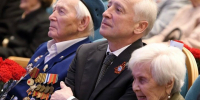 Мазур встретился с томичами – участниками Великой Отечественной войны - РИА Томск