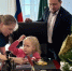 Томские депутаты вручают подарки детям, загадавшим свою мечту на «Ёлке желаний» - Городская Дума