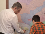 Вице-губернатор Михаил Ратнер исполнил новогоднее желание томского школьника
