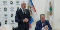 Олег Правдин рассказал ветеранам Ленинского района о мерах поддержки для «детей войны» - Законодательная Дума