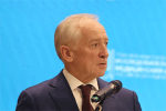 Губернатор Владимир Мазур поздравил с праздником предпринимателей